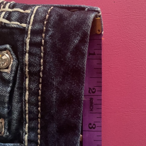 Rock Revival Denim Shorts - Picture 5 of 5